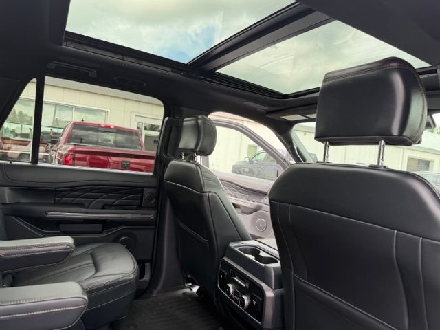 Used 2023 Ford Expedition Max Platinum AWD/4WD image 44