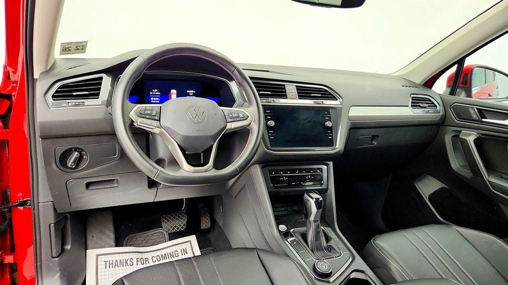 Used 2022 Volkswagen Tiguan SE AWD/4WD image 12