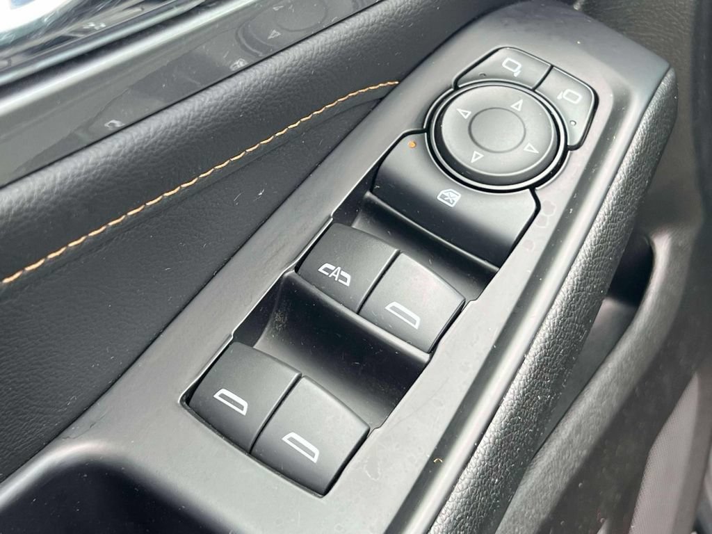 Used 2019 Chevrolet Traverse LT w/ LT Premium Package AWD/4WD image 20