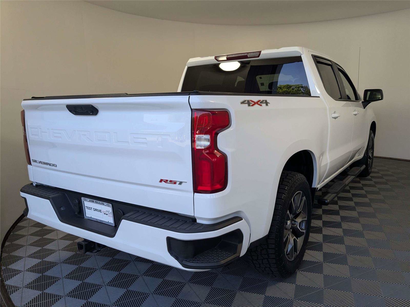 Used 2022 Chevrolet Silverado 1500 RST AWD/4WD image 5