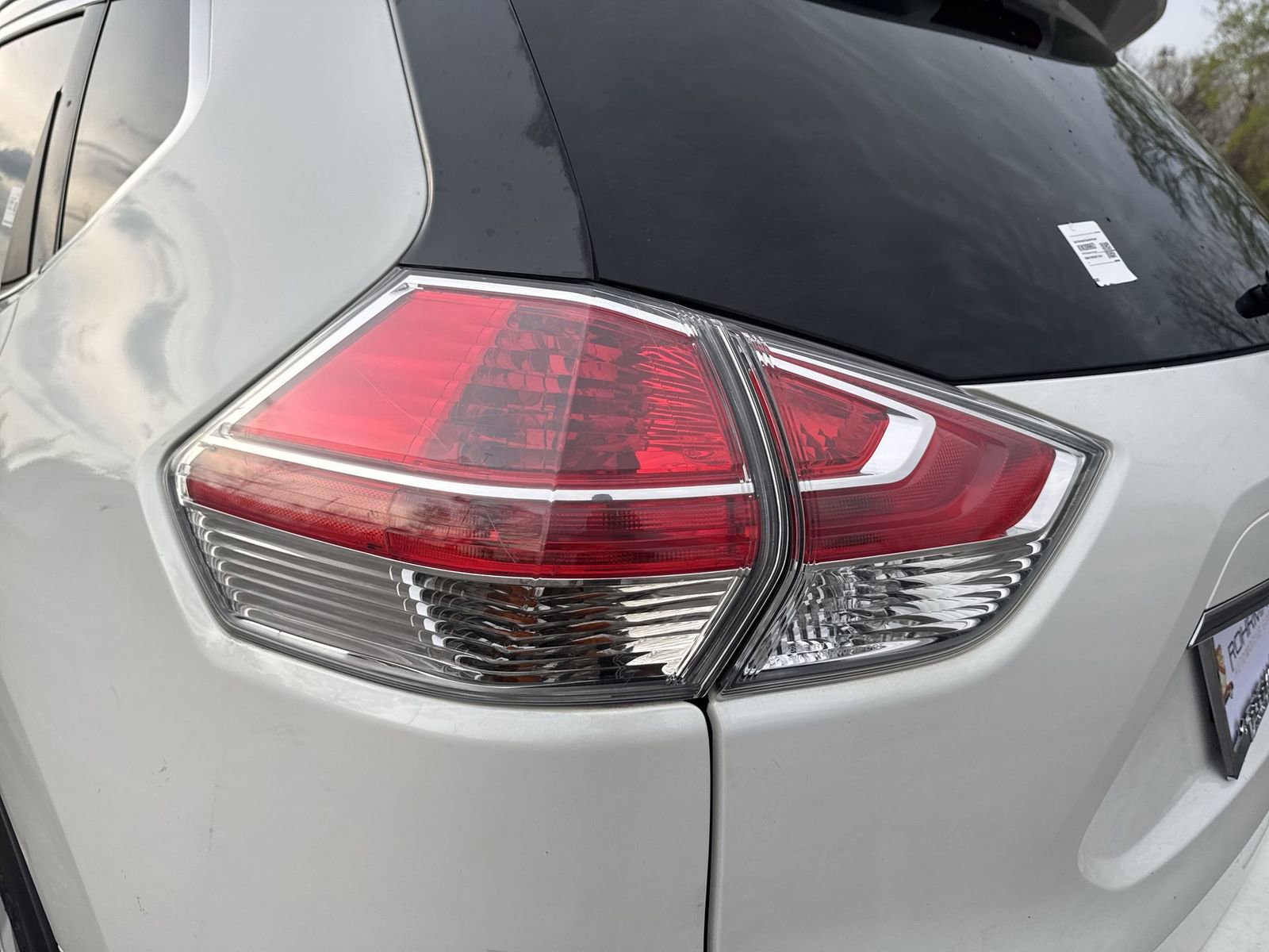 Used 2016 Nissan Rogue SV image 26