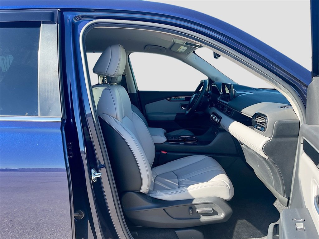 Used 2025 Honda Pilot EX-L image 29