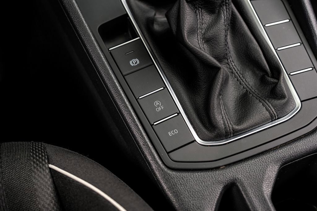 Used 2022 Volkswagen Jetta Sport image 32