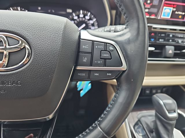 Used 2021 Toyota Highlander Platinum FWD image 20