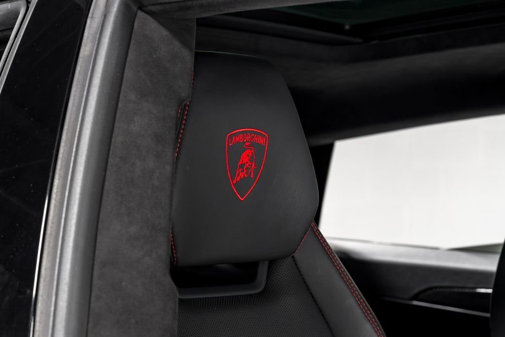 Used 2023 Lamborghini Urus S AWD/4WD image 40