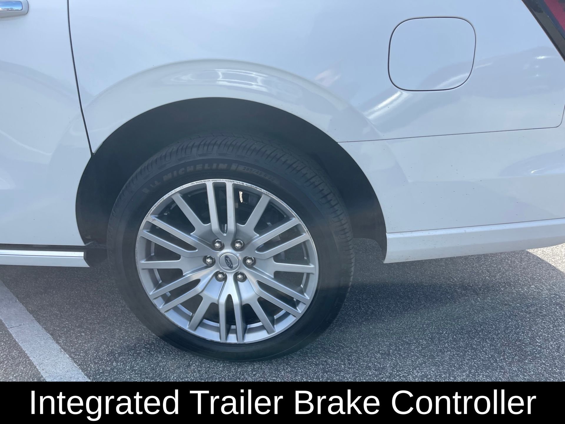 Used 2023 Ford Expedition Max Platinum image 9