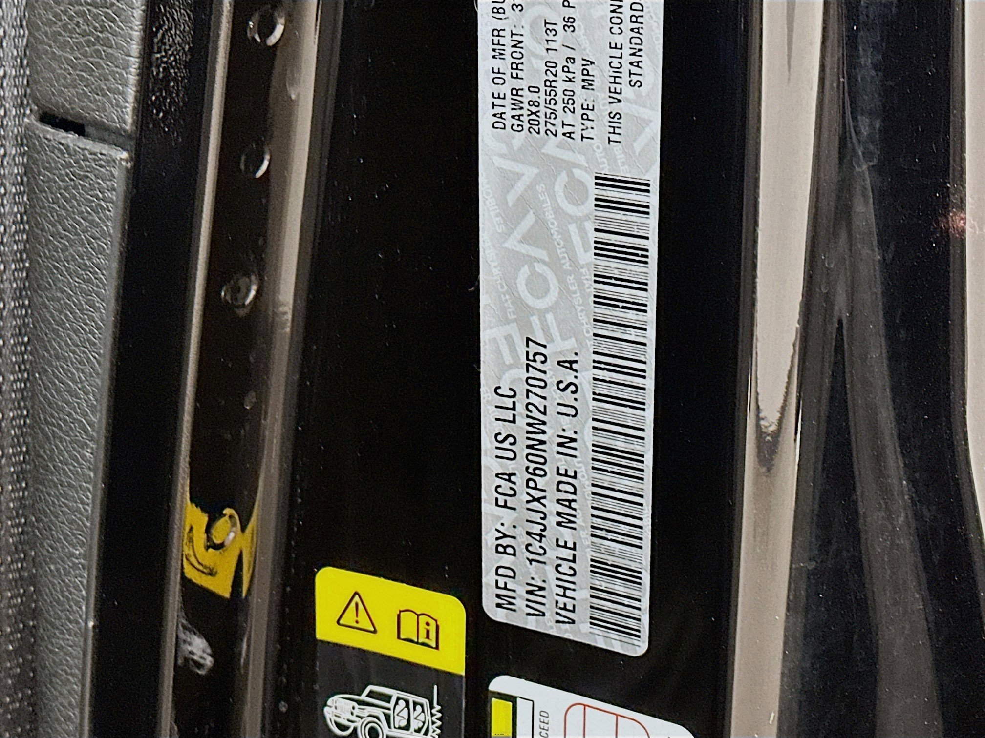 Used 2022 Jeep Wrangler Sahara w/ Cold Weather Group image 12