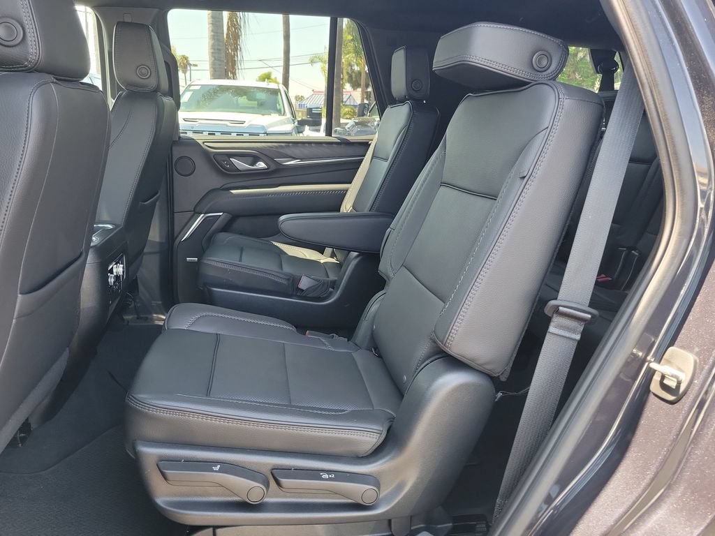 Used 2023 GMC Yukon Denali AWD/4WD image 25