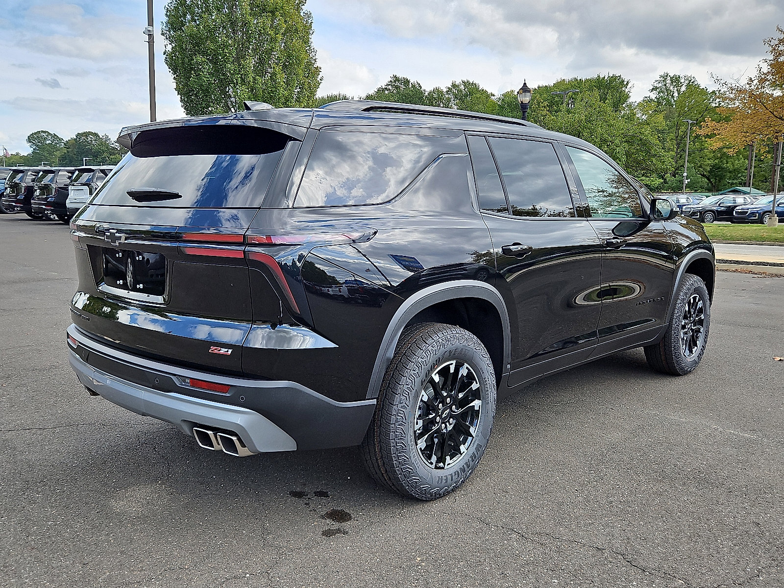 New 2026 Chevrolet Traverse Z71 image 4