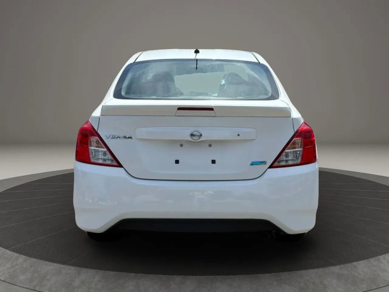 Used 2015 Nissan Versa S Plus FWD image 7