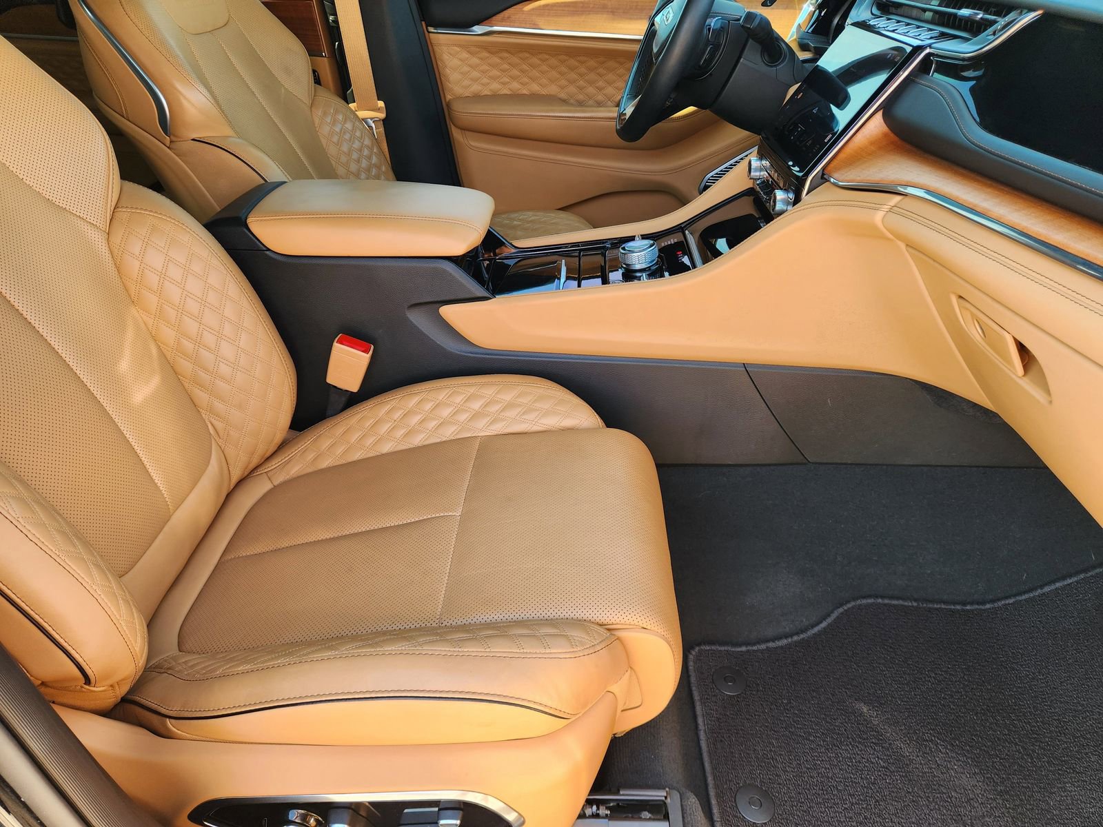 Used 2023 Jeep Grand Cherokee L Summit image 16