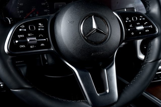 Used 2024 Mercedes-Benz G 550 image 32