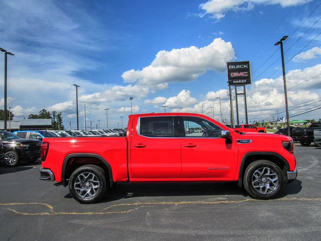 New 2025 GMC Sierra 1500 SLE image 3