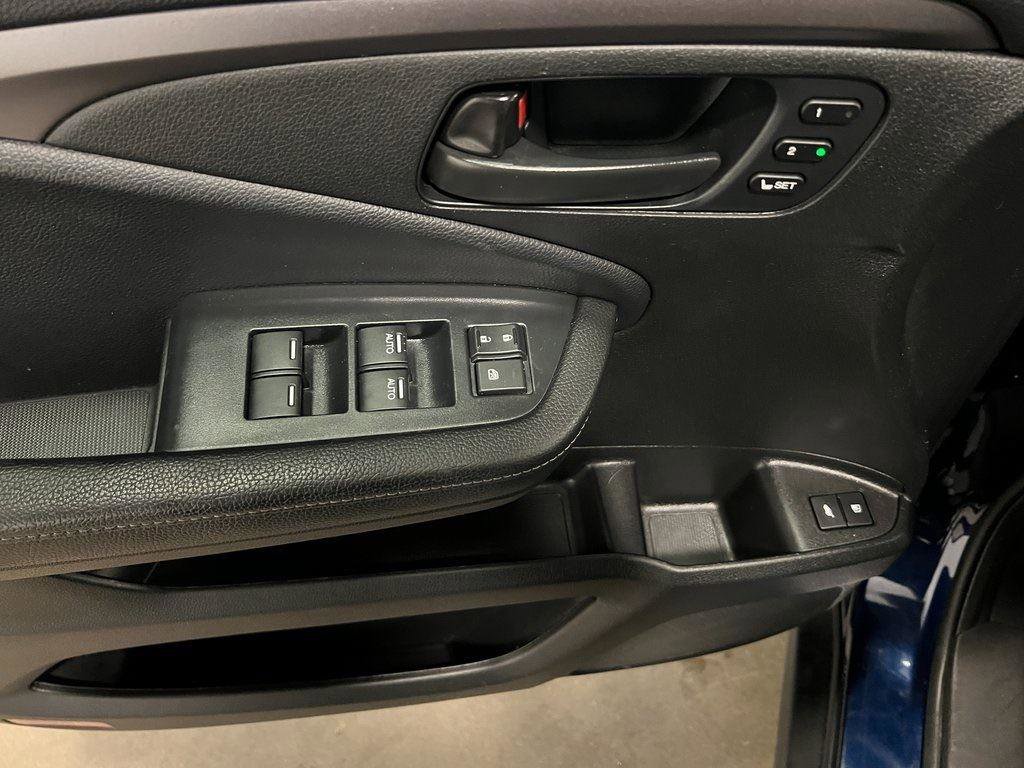 Used 2022 Honda Passport EX-L image 25