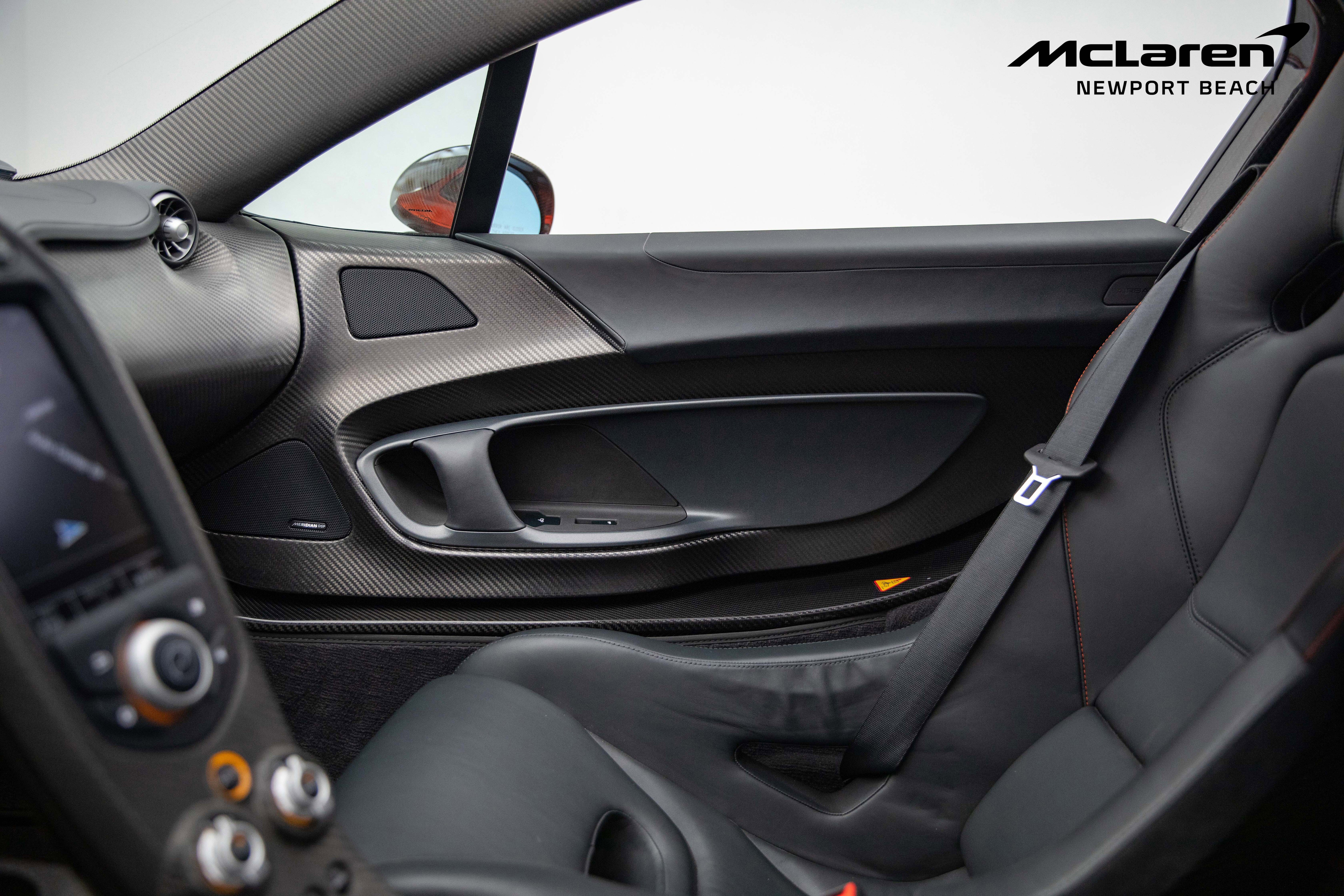 Used 2015 McLaren P1 RWD image 47