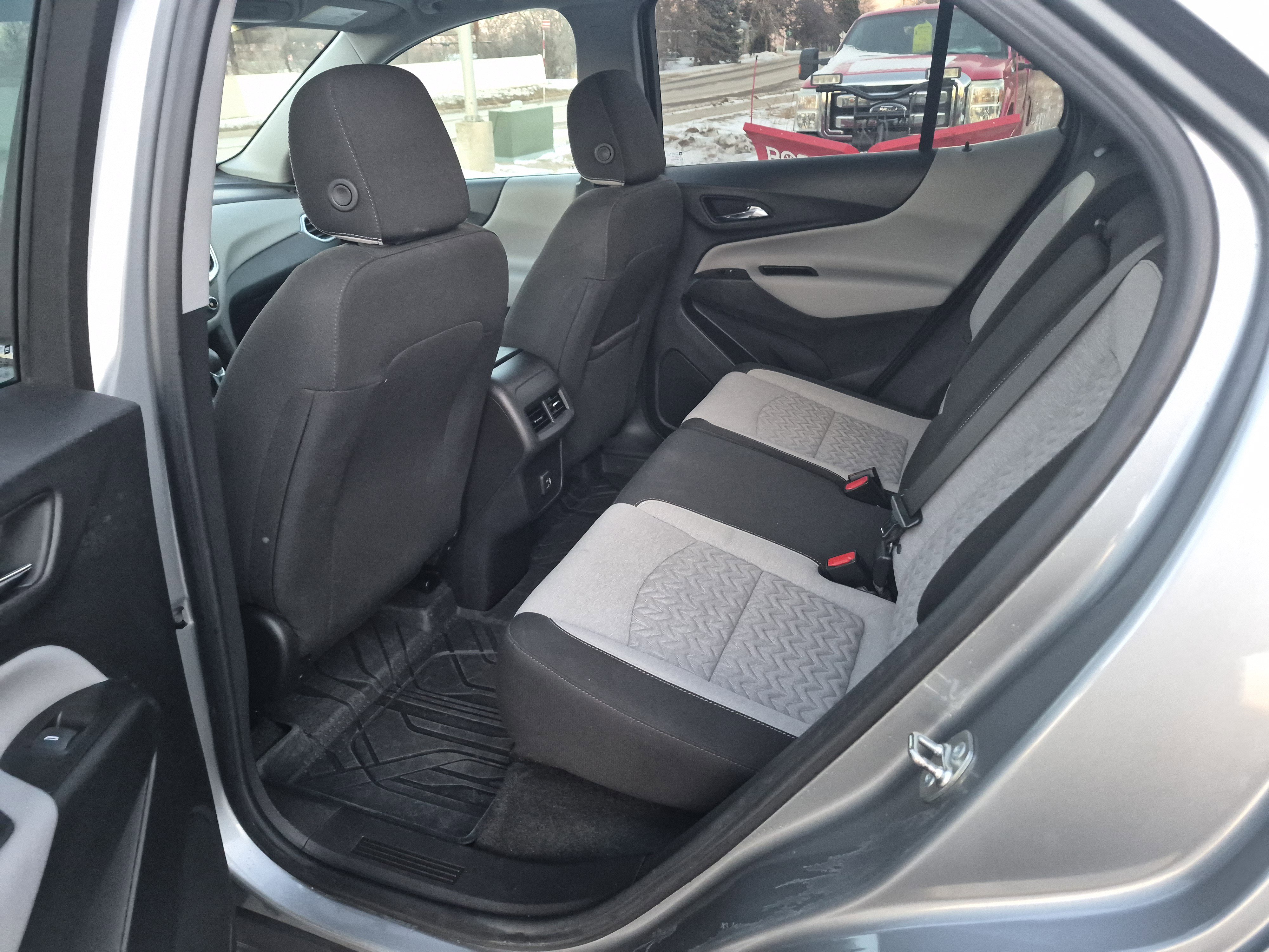 Used 2024 Chevrolet Equinox LT w/ LPO, Floor Liner Package image 10