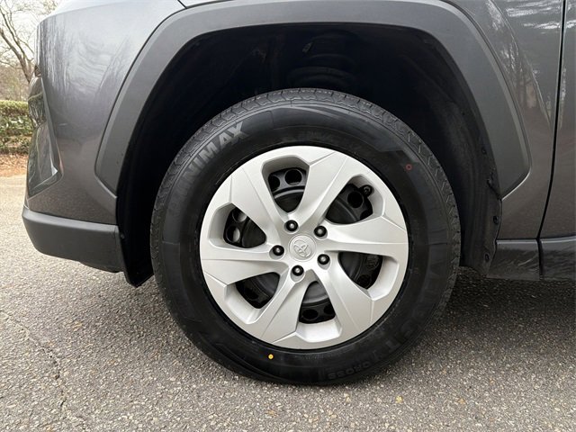 Used 2024 Toyota RAV4 LE image 10