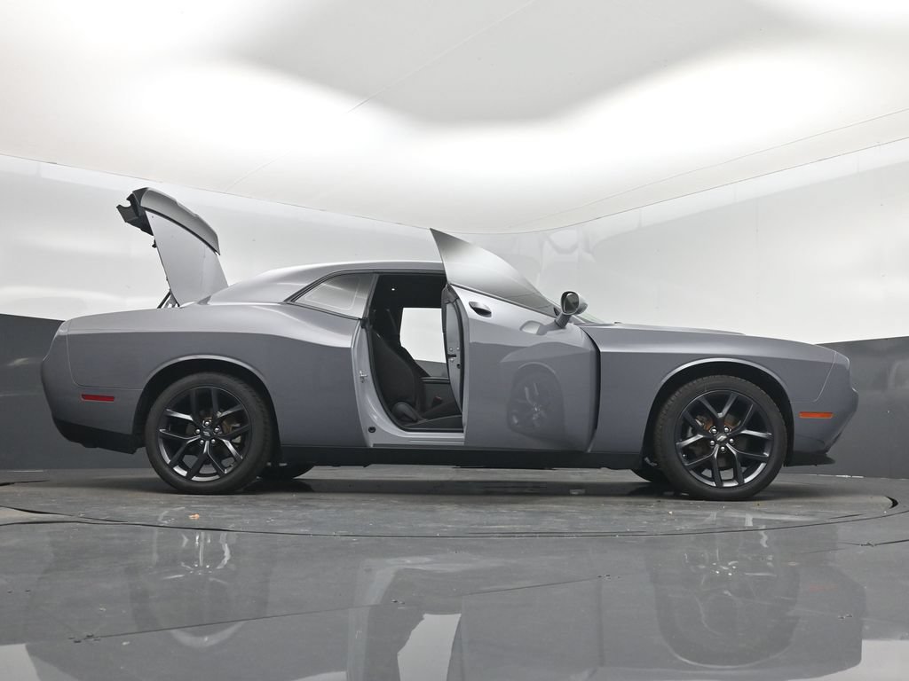 Used 2022 Dodge Challenger SXT w/ Blacktop Package RWD image 7