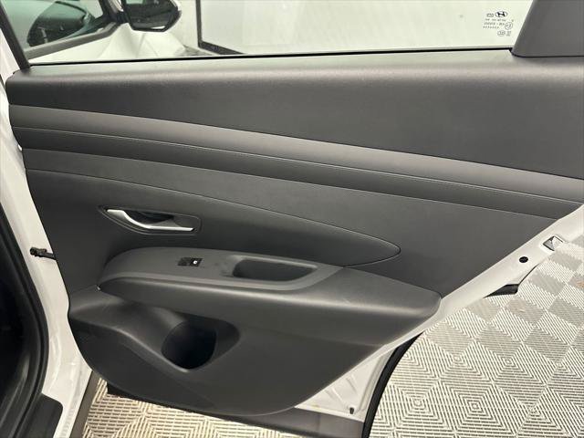 New 2026 Hyundai Tucson SEL FWD image 17