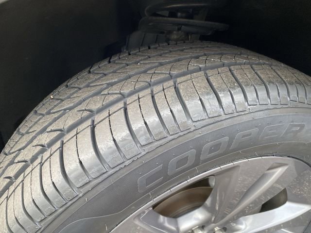 Certified 2022 Ford Explorer XLT w/ Equipment Group 202A image 35