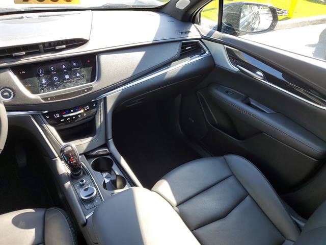 Certified 2025 Cadillac XT5 Premium Luxury FWD image 51