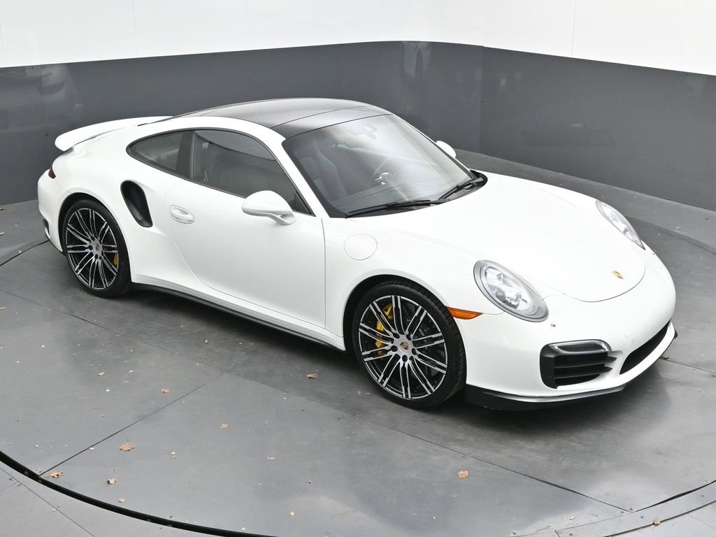 Used 2014 Porsche 911 Turbo S image 32
