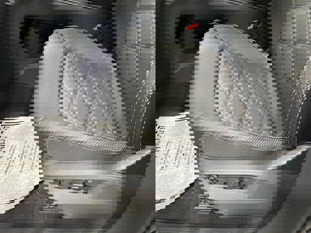 Used 2025 Volkswagen Atlas Cross Sport SE image 13