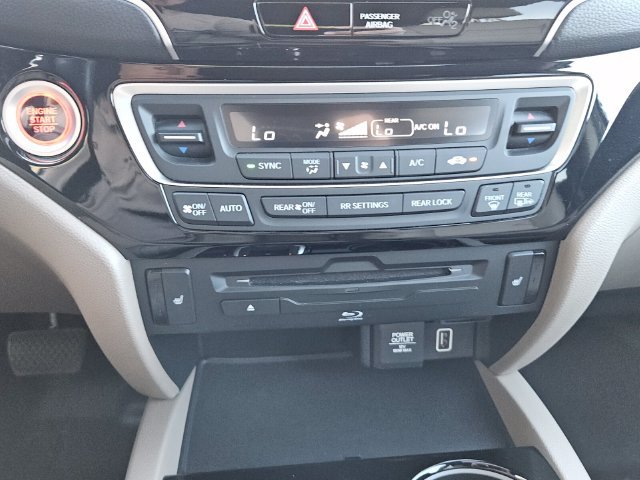 Used 2020 Honda Pilot Touring image 20