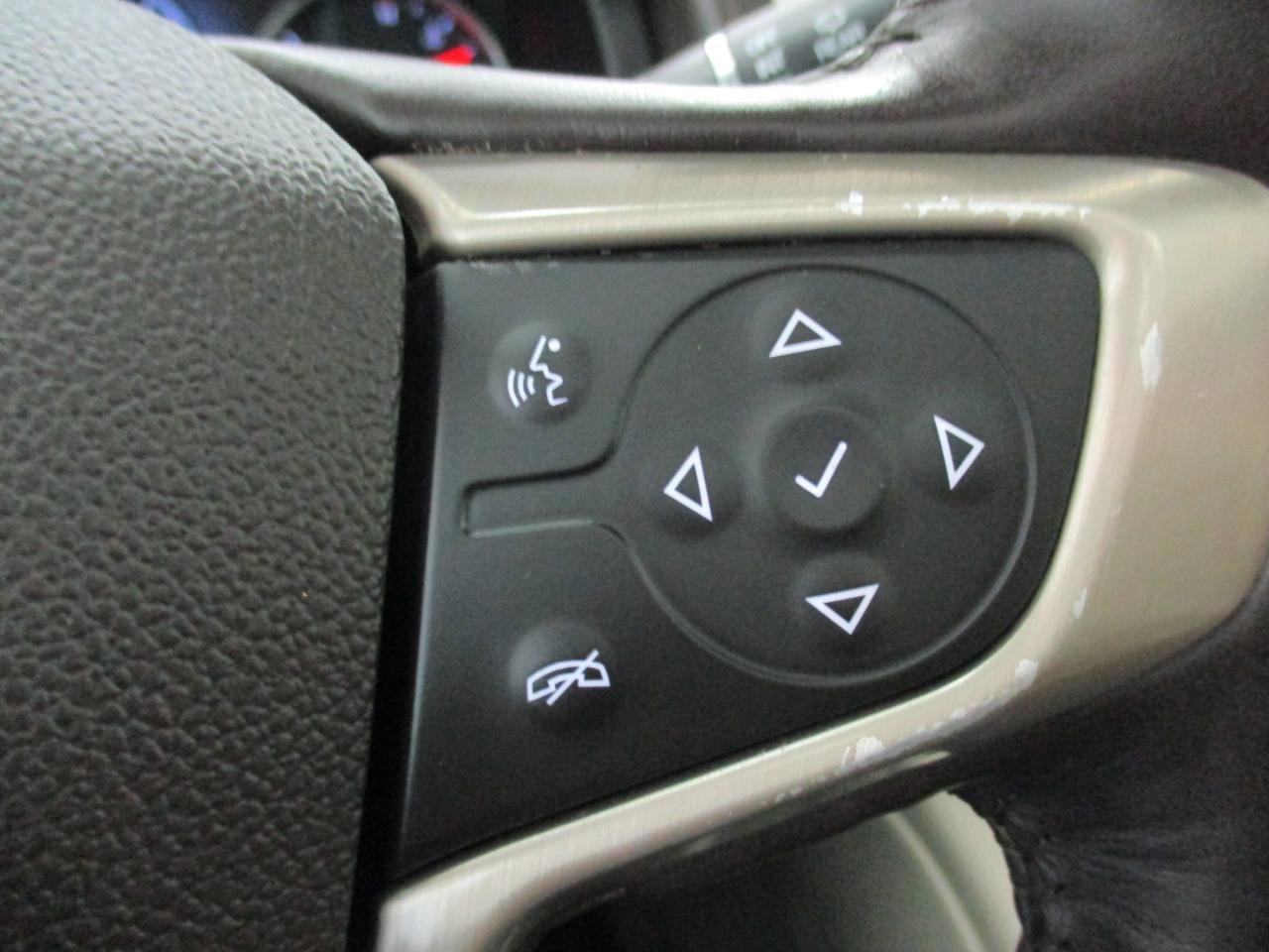 Used 2018 GMC Acadia Denali w/ Technology Package image 32