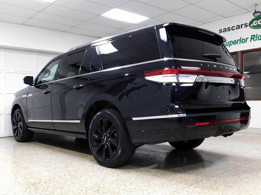 Used 2024 Lincoln Navigator L Reserve w/ Equipment Group 201A image 8