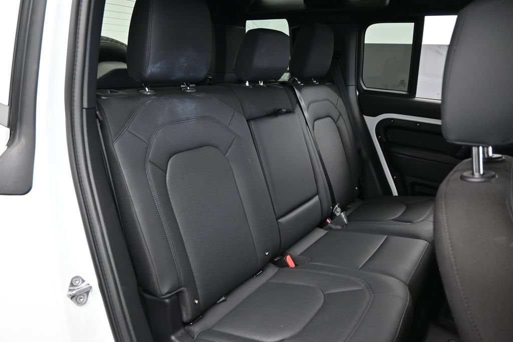 Used 2025 Land Rover Defender 110 S AWD/4WD image 57