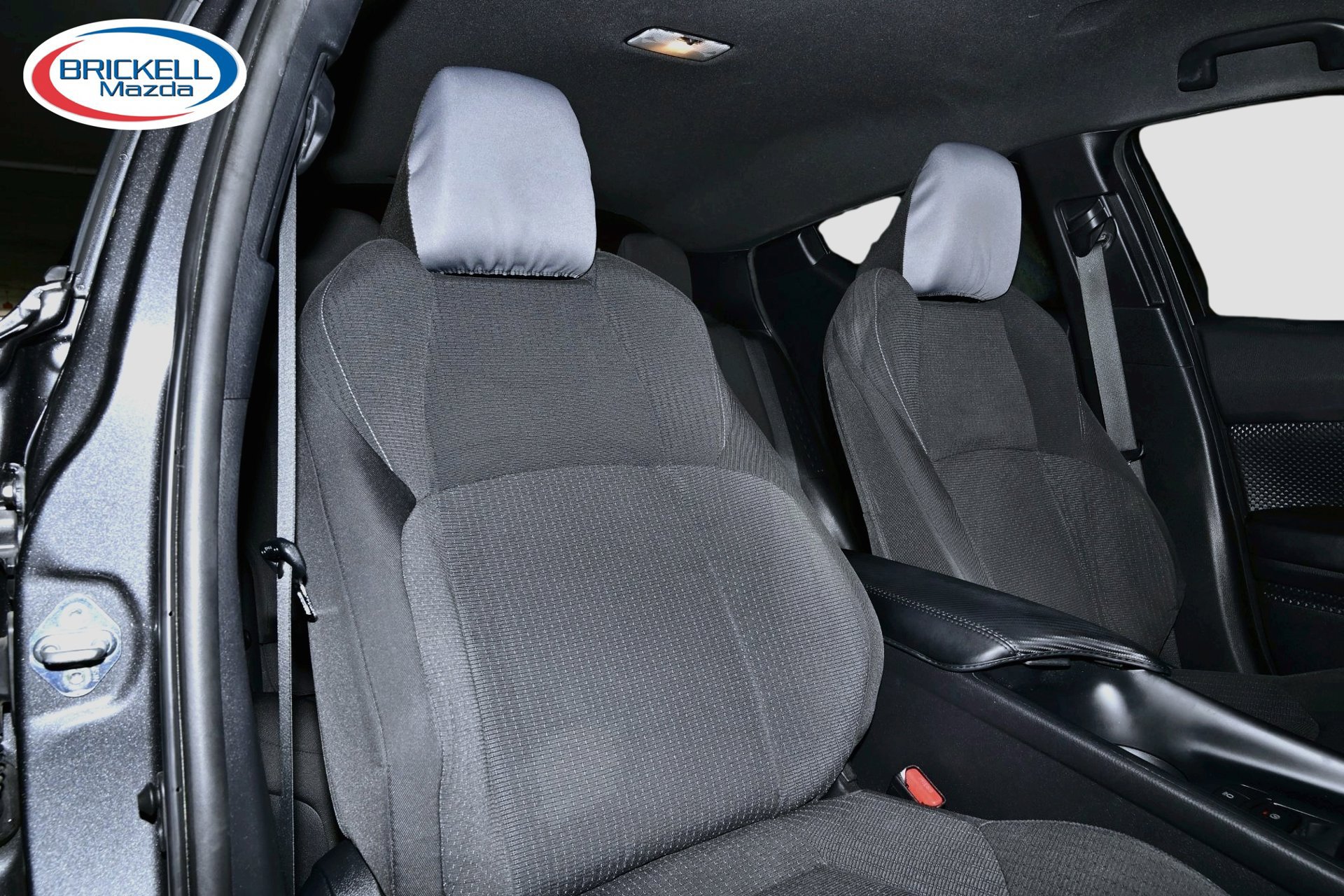 Used 2018 Toyota C-HR XLE FWD image 14