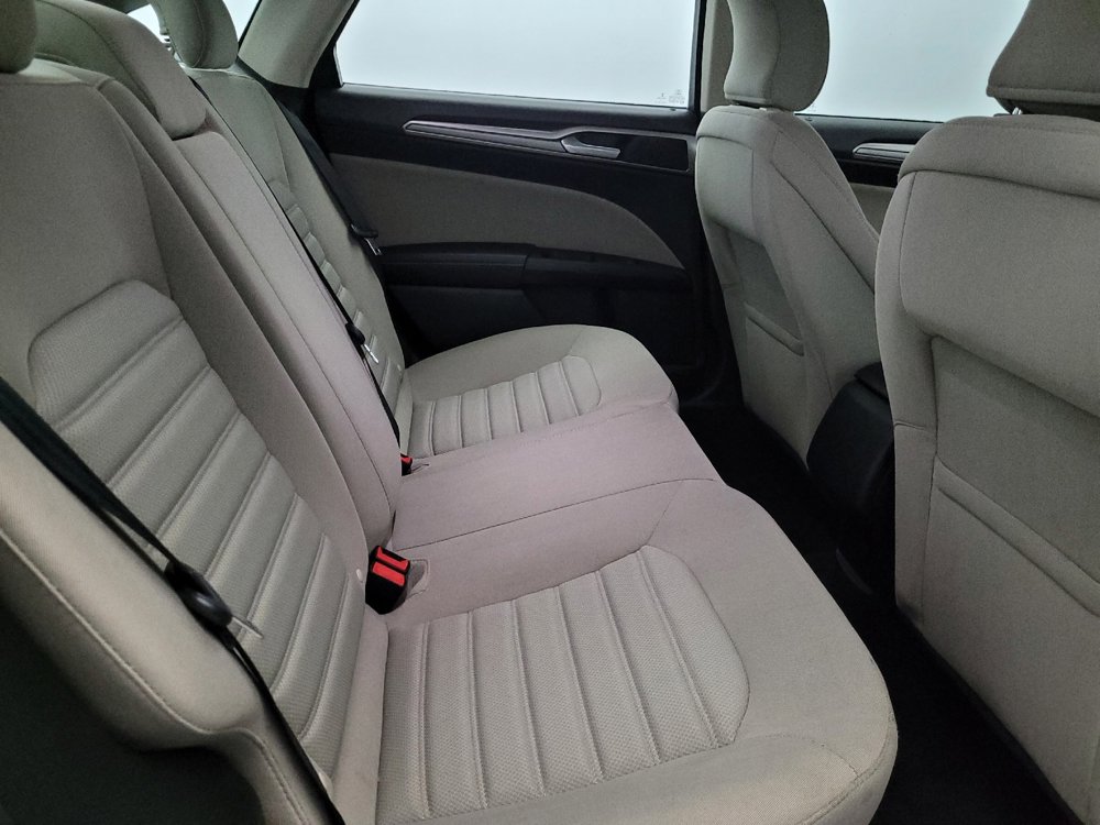 Used 2018 Ford Fusion S image 19