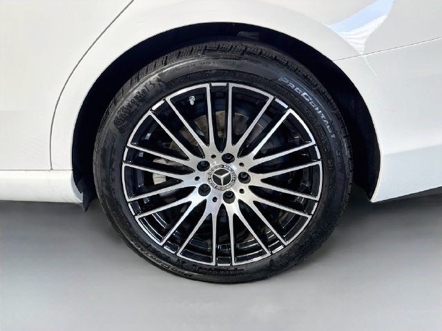 Used 2024 Mercedes-Benz C 300 Sedan image 36