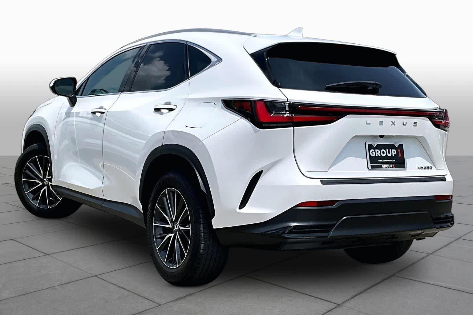Used 2024 Lexus NX 250 FWD w/ Towing Package (2000 Lbs) image 10