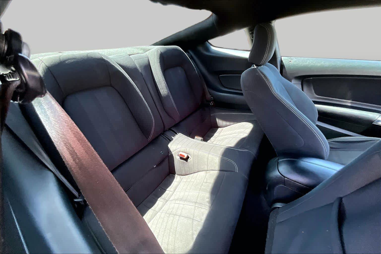 Used 2020 Ford Mustang Coupe w/ Equipment Group 101A RWD image 20