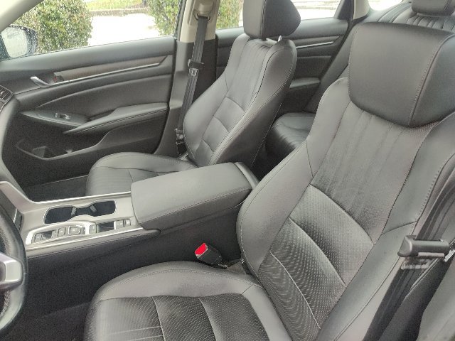 Used 2020 Honda Accord Touring image 26