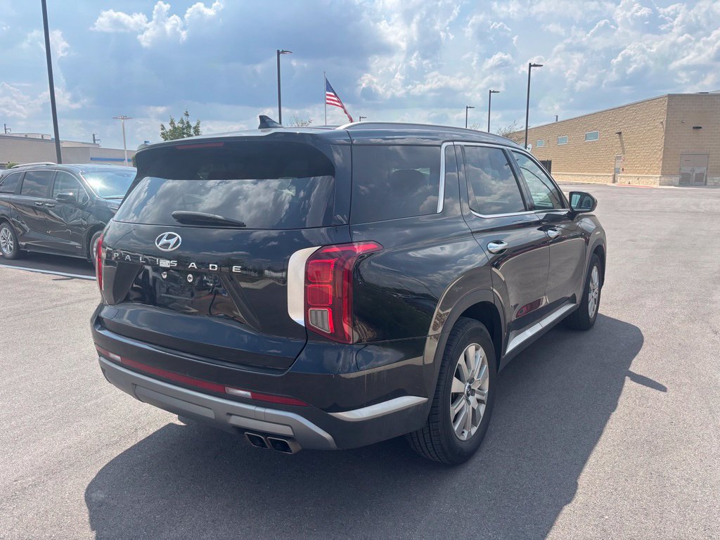 Certified 2025 Hyundai Palisade SEL FWD image 2