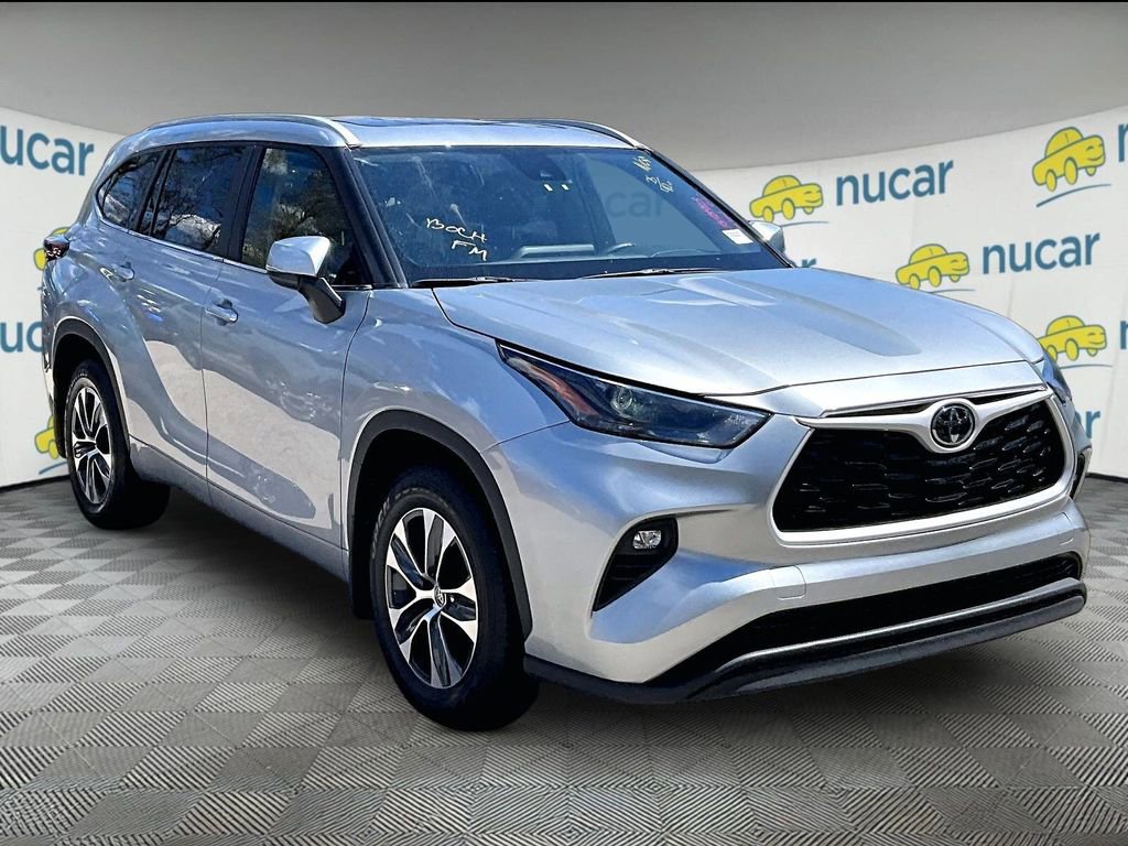 Certified 2025 Toyota Highlander XLE AWD/4WD video 1
