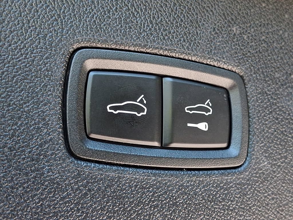 Used 2022 Porsche Cayenne S AWD/4WD image 31