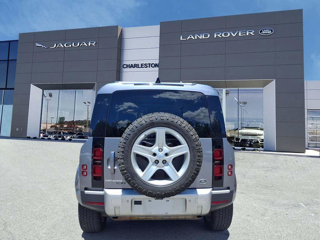 Used 2020 Land Rover Defender 110 SE AWD/4WD image 4
