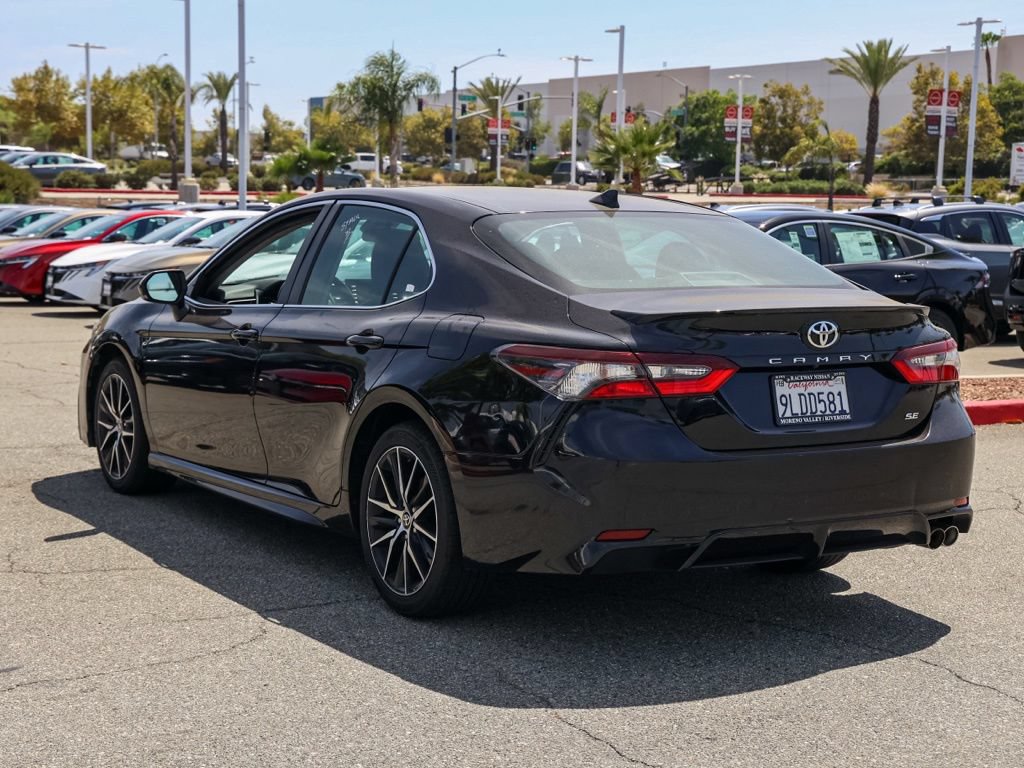 Used 2024 Toyota Camry SE FWD image 6