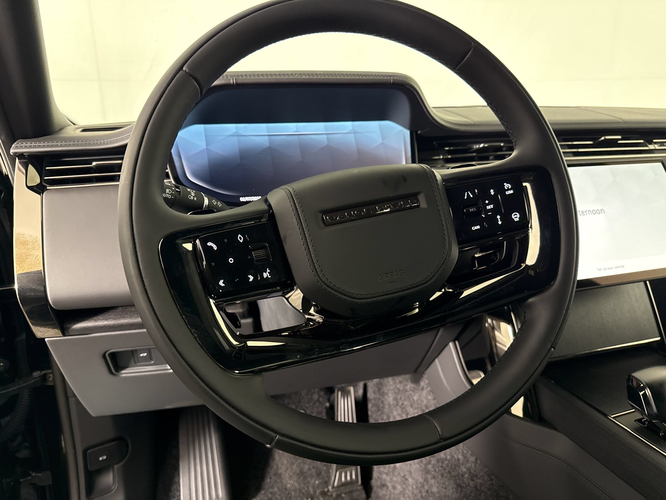 New 2026 Land Rover Range Rover Long Wheel Base SV AWD/4WD image 11