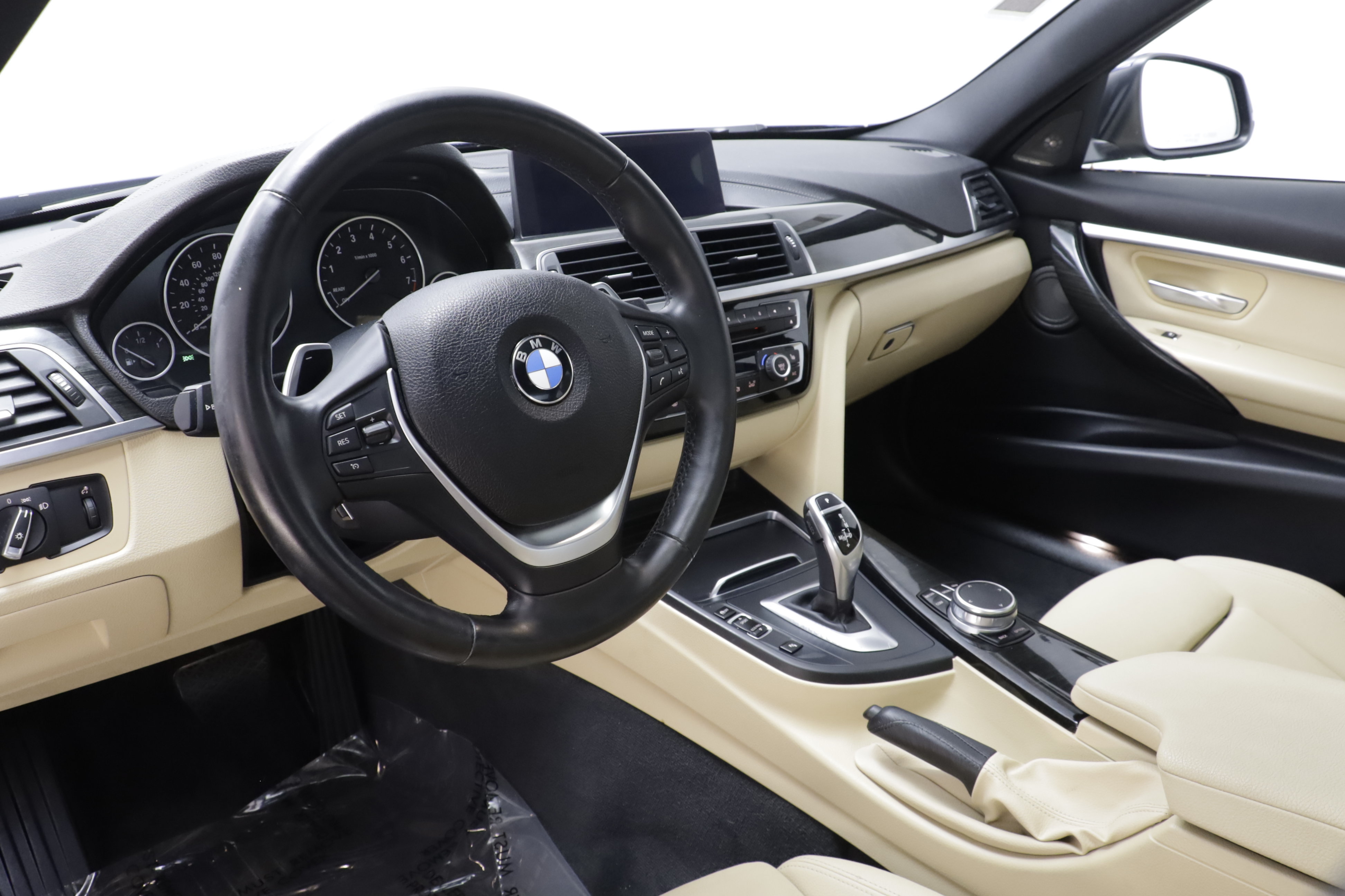 Used 2018 BMW 340i xDrive Sedan AWD/4WD image 7