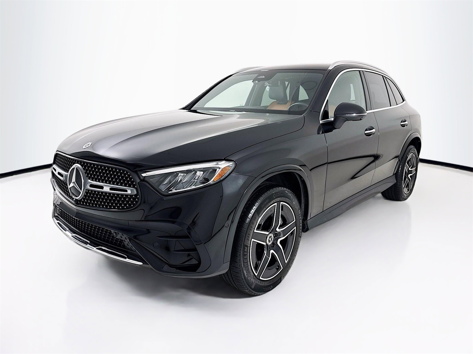 Certified 2024 Mercedes-Benz GLC 300 image 3