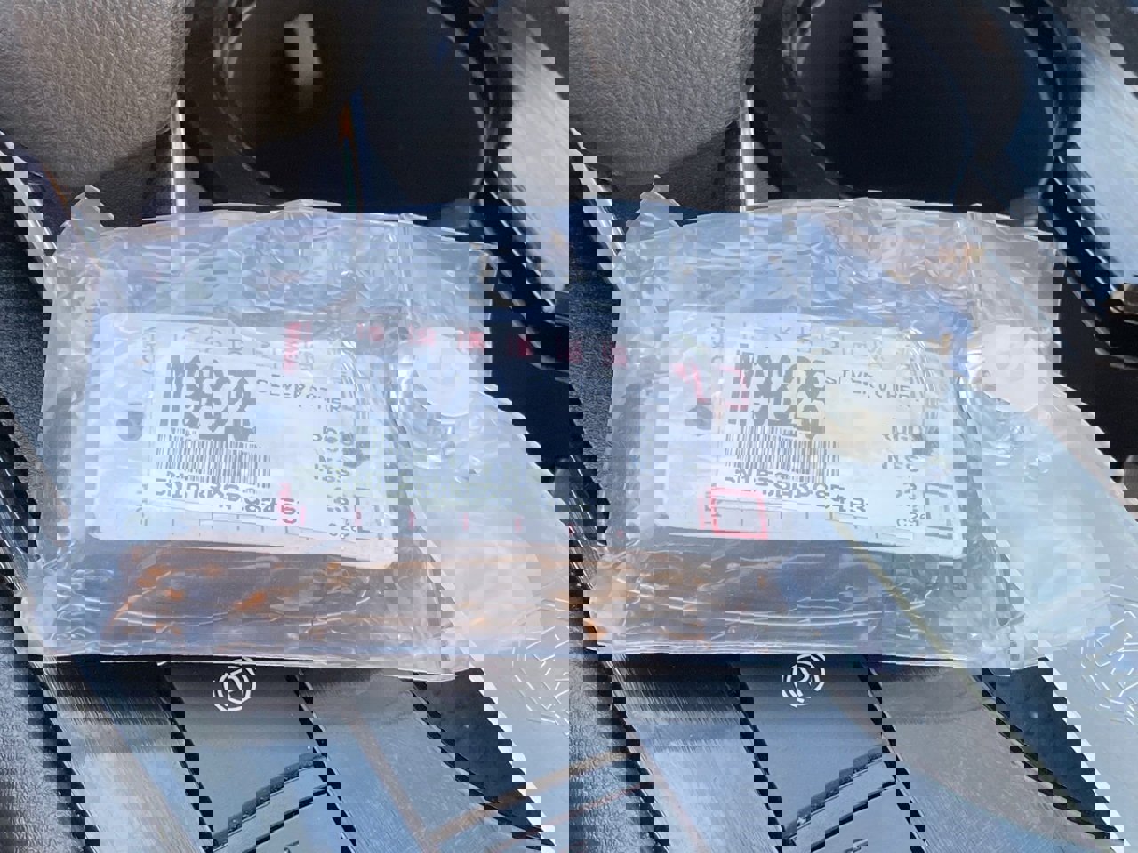 Used 2023 Nissan Rogue SV image 9