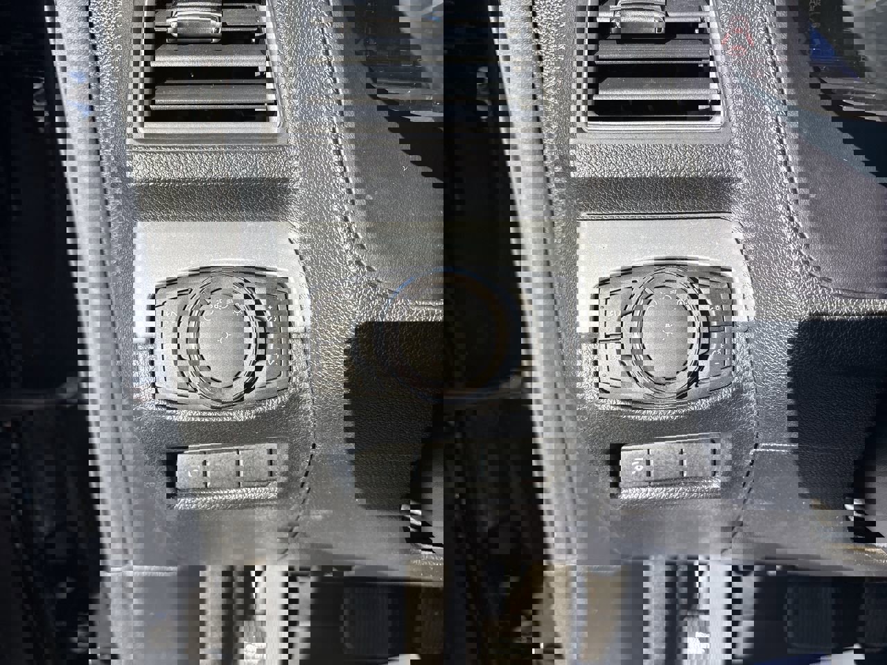 Used 2017 Ford Explorer XLT w/ Equipment Group 201A image 14