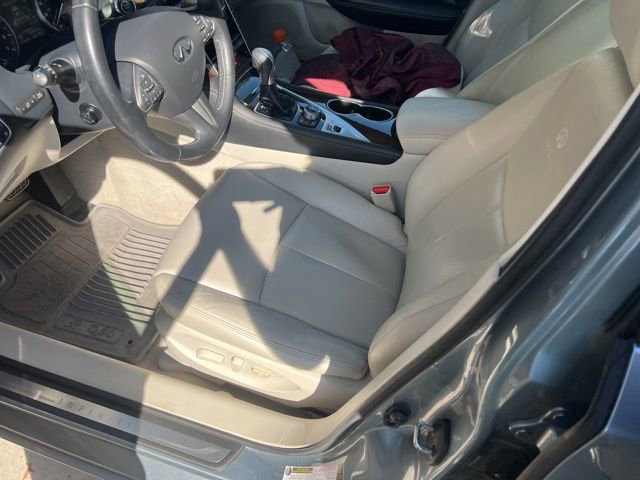 Used 2014 INFINITI Q50 Premium w/ Technology Package image 3