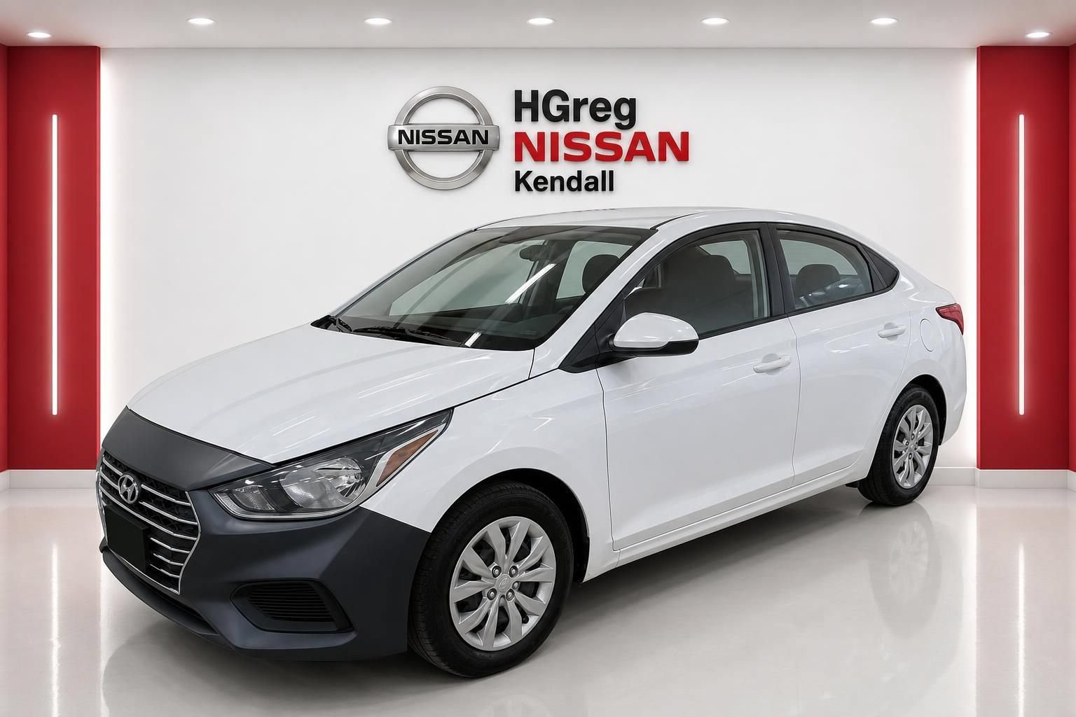Used 2022 Hyundai Accent SE FWD image 3