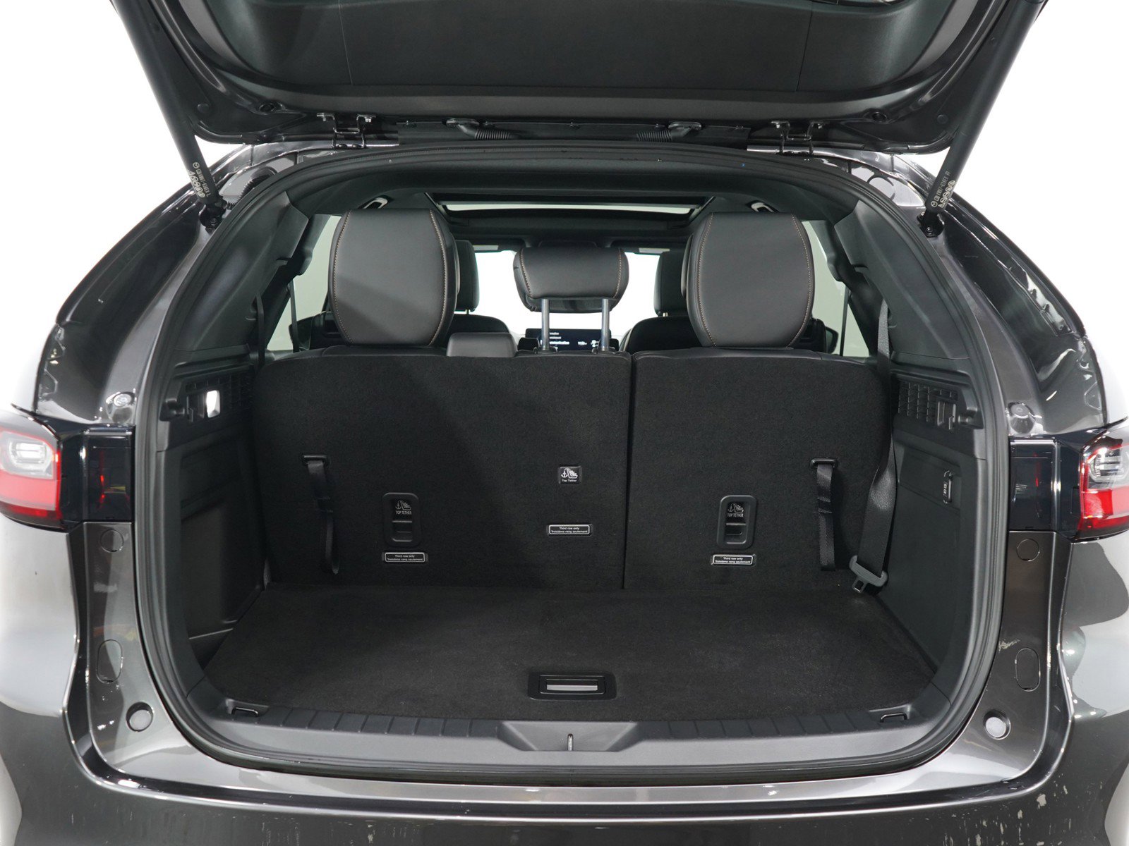 Certified 2025 MAZDA CX-90 3.3 Turbo S w/ Premium Package image 17